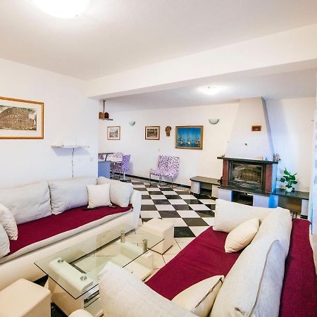 Splendid Holiday Home In Jasenice マスレニツァ エクステリア 写真