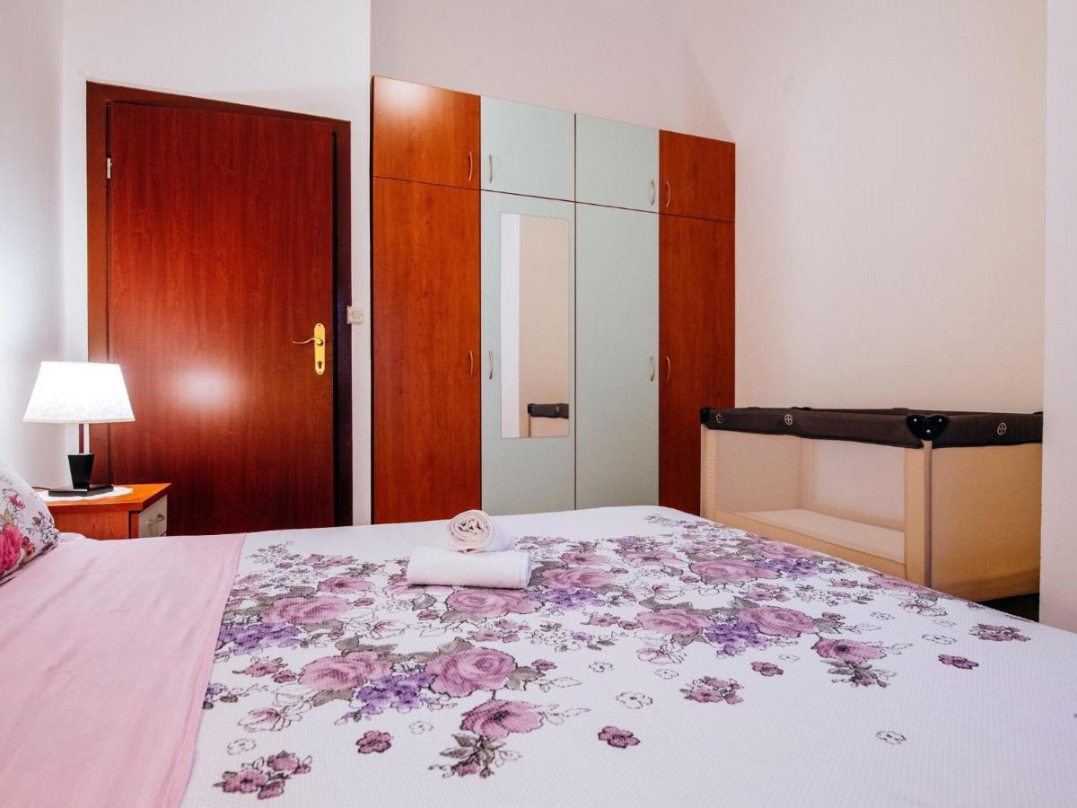 Splendid Holiday Home In Jasenice マスレニツァ エクステリア 写真