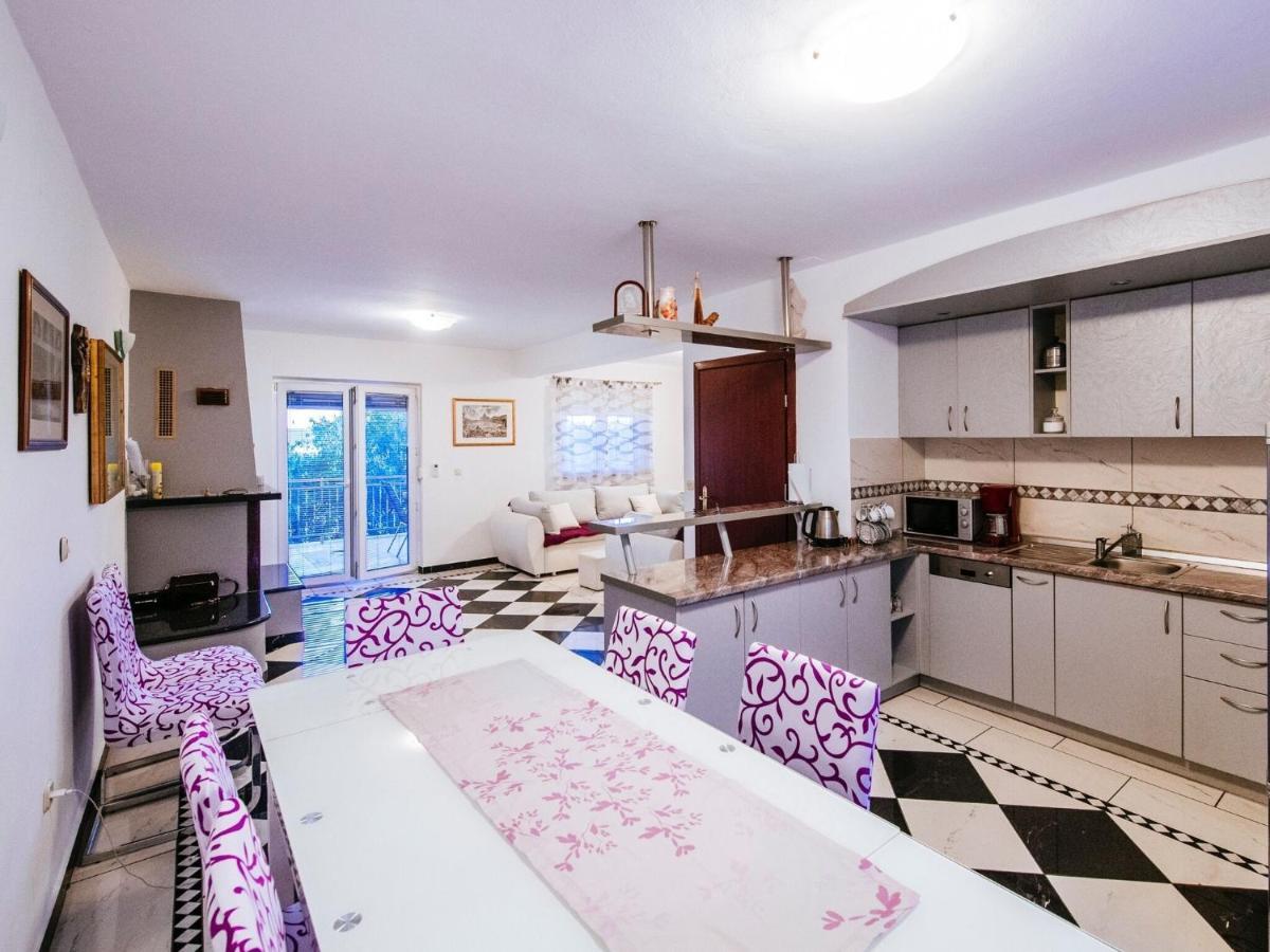 Splendid Holiday Home In Jasenice マスレニツァ エクステリア 写真