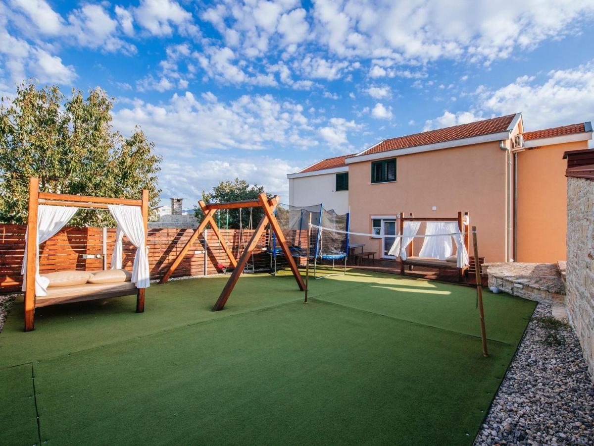 Splendid Holiday Home In Jasenice マスレニツァ エクステリア 写真