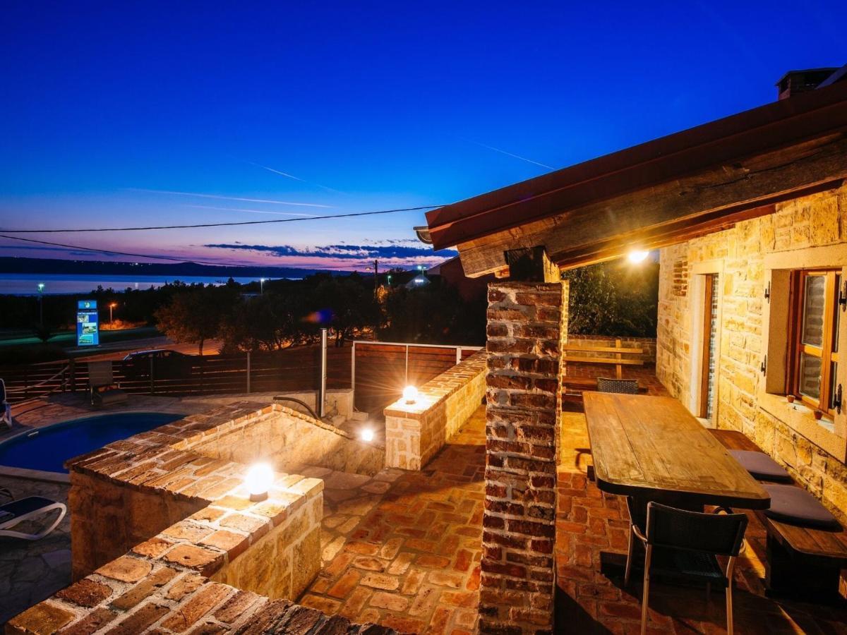 Splendid Holiday Home In Jasenice マスレニツァ エクステリア 写真