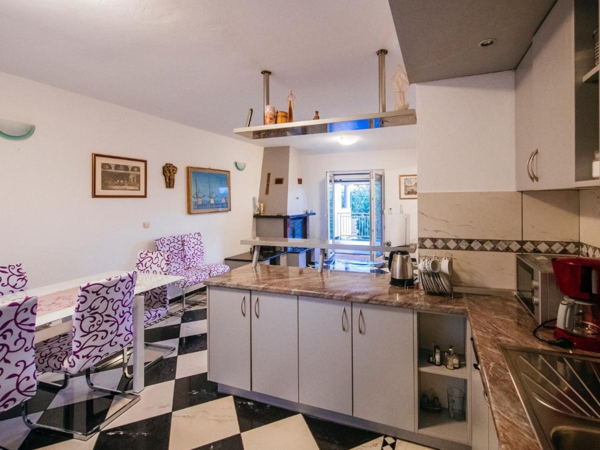 Splendid Holiday Home In Jasenice マスレニツァ エクステリア 写真